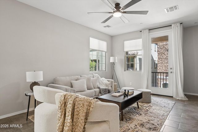 1676 E HAMPTON Lane, Gilbert, AZ 85295