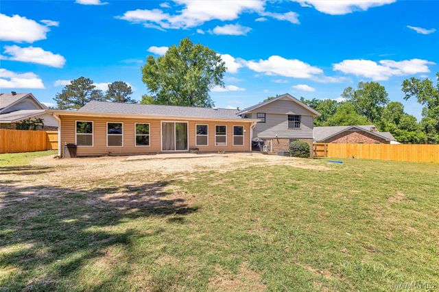 280 Daffodil Court, Millbrook, AL 36054