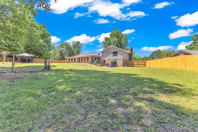 280 Daffodil Court, Millbrook, AL 36054