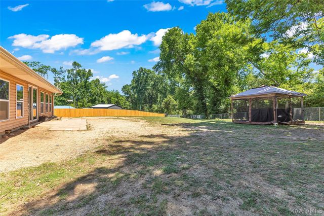 280 Daffodil Court, Millbrook, AL 36054