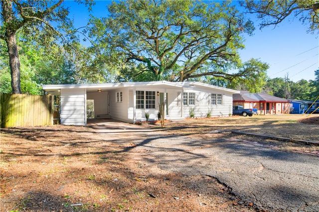 1930 Le Jeune Drive, Mobile, AL 36618