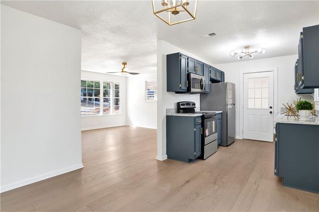 1930 Le Jeune Drive, Mobile, AL 36618