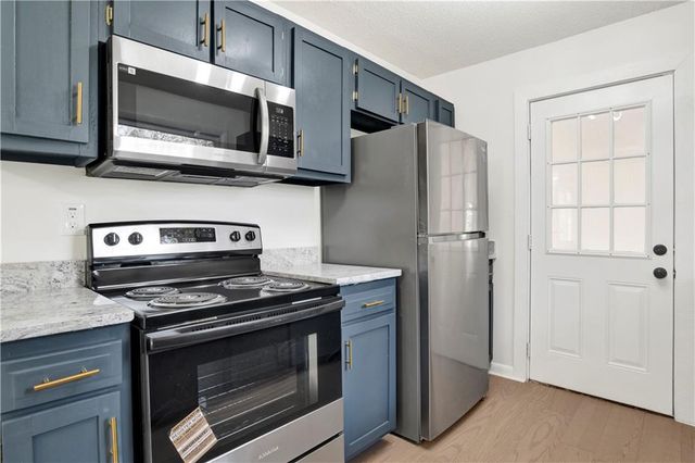 1930 Le Jeune Drive, Mobile, AL 36618