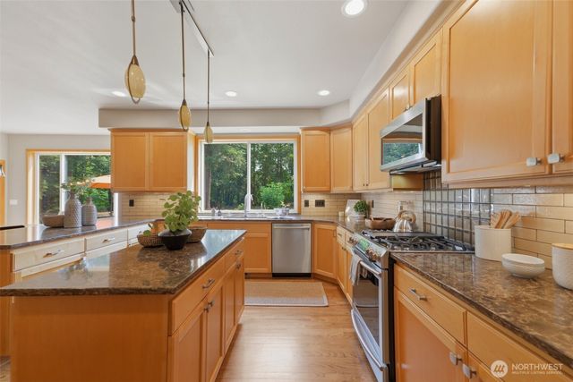 30828 157th Place SE, Kent, WA 98042