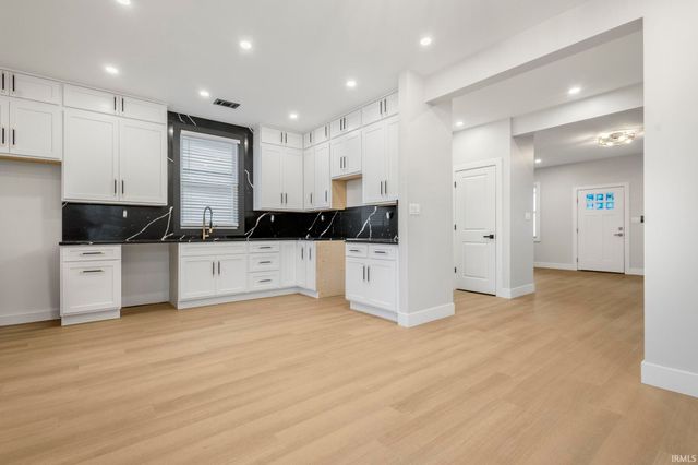 536 Blaine Avenue, South Bend, IN 46616