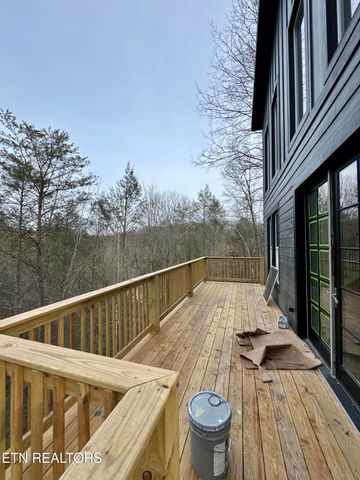 924 N Highland Drive, Gatlinburg, TN 37738
