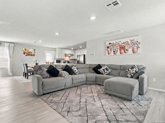 8811 Braun Mesa, San Antonio, TX 78254