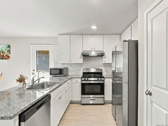 8811 Braun Mesa, San Antonio, TX 78254
