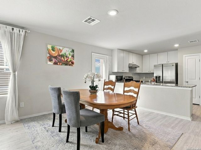 8811 Braun Mesa, San Antonio, TX 78254