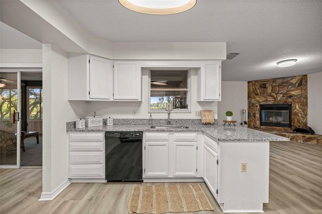 16789 SE 69TH LANE, Ocklawaha, FL 32179
