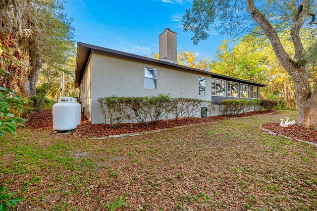 16789 SE 69TH LANE, Ocklawaha, FL 32179