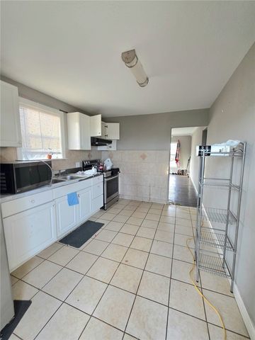 926 Maple Street, Rogers, AR 72756