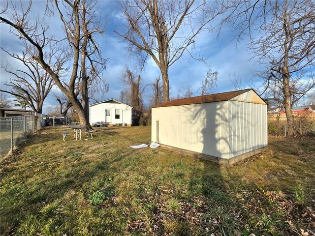 926 Maple Street, Rogers, AR 72756