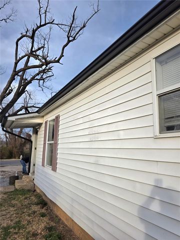 926 Maple Street, Rogers, AR 72756