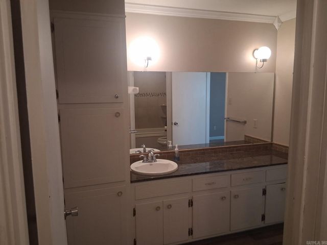 3904 Royal Forest Drive, Pine Bluff, AR 71603