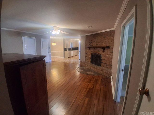 3904 Royal Forest Drive, Pine Bluff, AR 71603