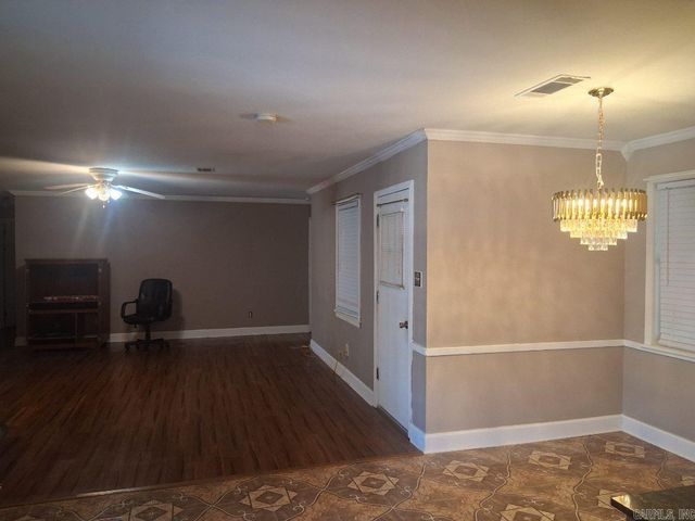 3904 Royal Forest Drive, Pine Bluff, AR 71603