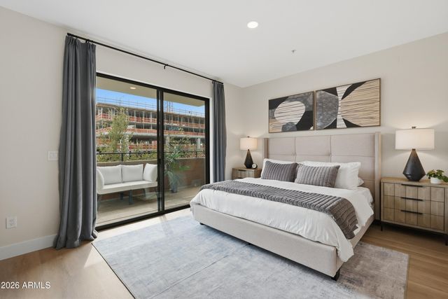 7126 E OSBORN Road 2006, Scottsdale, AZ 85251