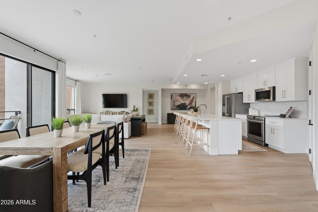 7126 E OSBORN Road 2006, Scottsdale, AZ 85251 — photo 2