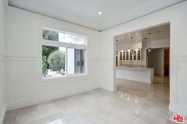 5435 Donna Avenue, Tarzana (los Angeles), CA 91356