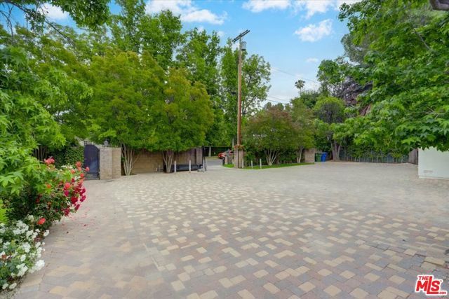 5435 Donna Avenue, Tarzana (los Angeles), CA 91356