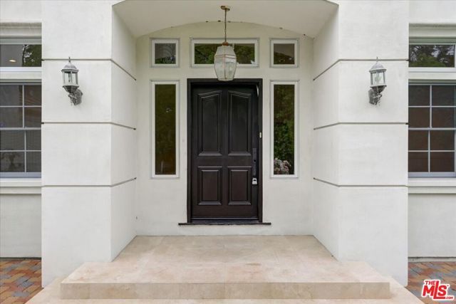 5435 Donna Avenue, Tarzana (los Angeles), CA 91356