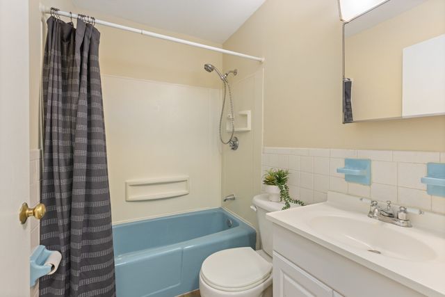 61 Storey Ave 2, Newburyport, MA 01950