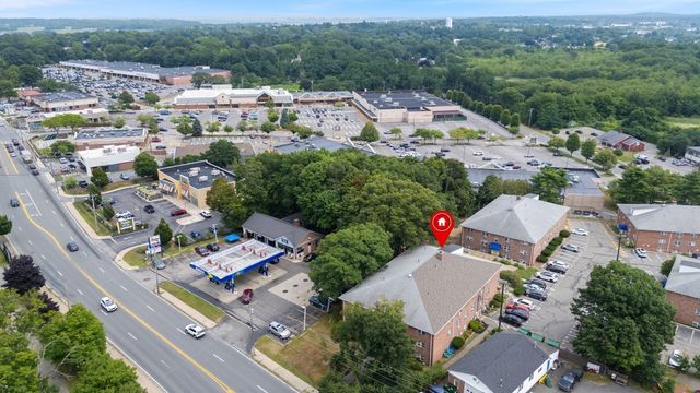 61 Storey Ave 2, Newburyport, MA 01950