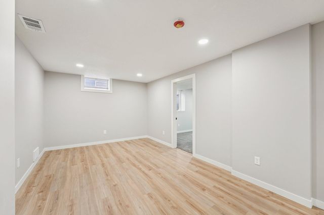 20550 Iceland Avenue, Lakeville, MN 55044