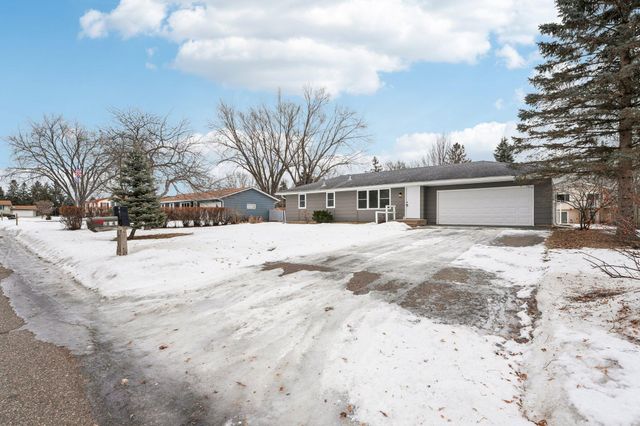 20550 Iceland Avenue, Lakeville, MN 55044