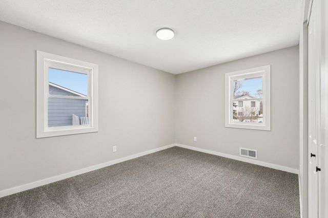 20550 Iceland Avenue, Lakeville, MN 55044