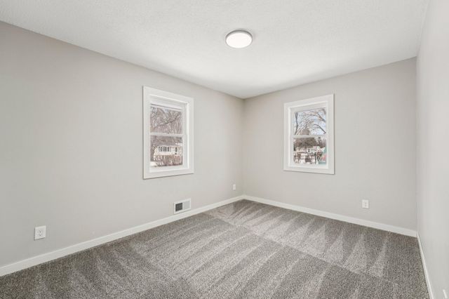 20550 Iceland Avenue, Lakeville, MN 55044