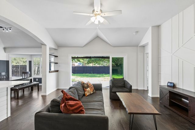 1592 Mahogany Drive, Allen, TX 75002