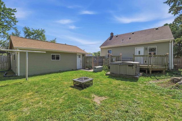 438 W Foster Street, Appleton, WI 54915
