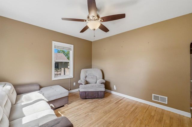 438 W Foster Street, Appleton, WI 54915