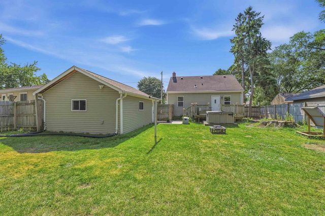 438 W Foster Street, Appleton, WI 54915