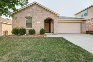 929 Glenndon Drive, Fort Worth, TX 76120