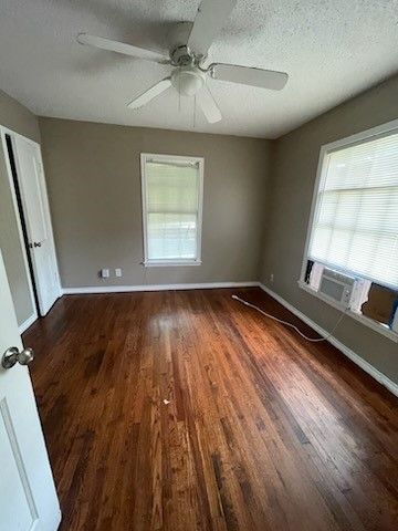 3933 Winfield Avenue, Fort Worth, TX 76109