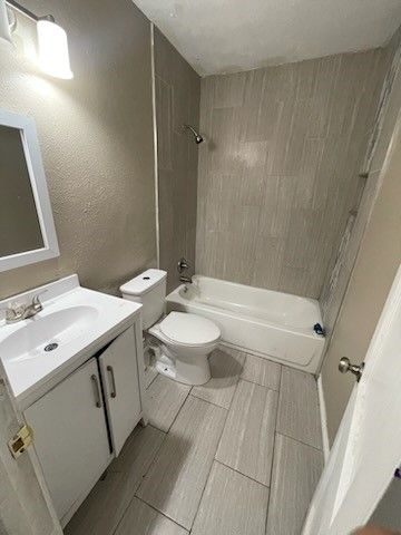 3933 Winfield Avenue, Fort Worth, TX 76109