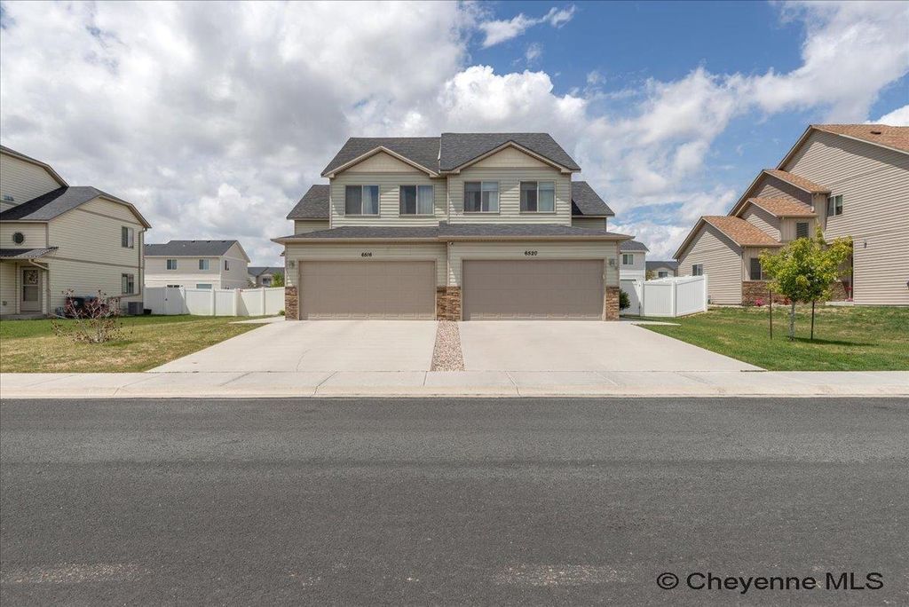 6520 KICKING HORSE CT, Cheyenne, WY 82001