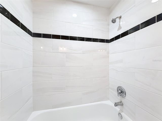 2260 GRENWICH AVENUE 2260, Orlando, FL 32817