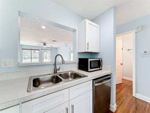 2260 GRENWICH AVENUE 2260, Orlando, FL 32817