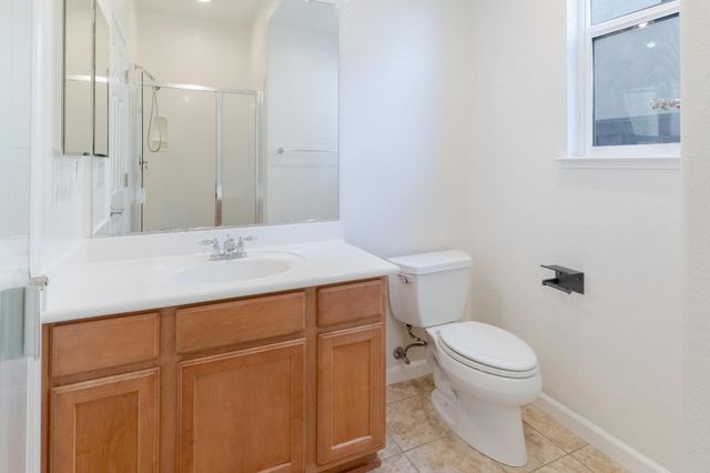 351 Danbury Pl, Lathrop, CA 95330