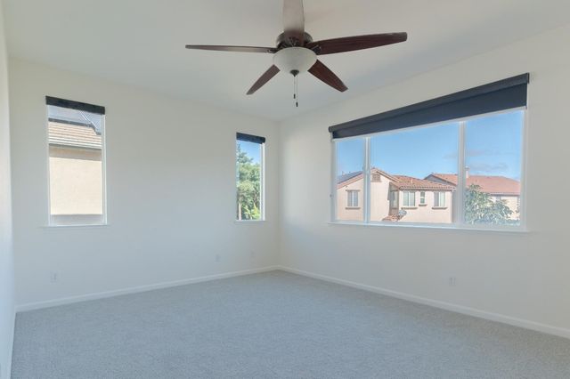 351 Danbury Pl, Lathrop, CA 95330