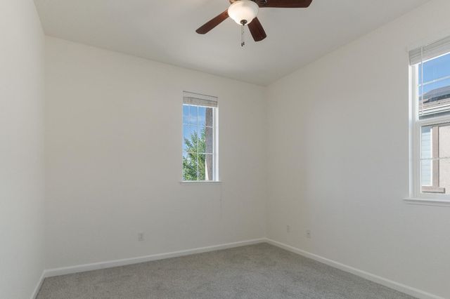 351 Danbury Pl, Lathrop, CA 95330