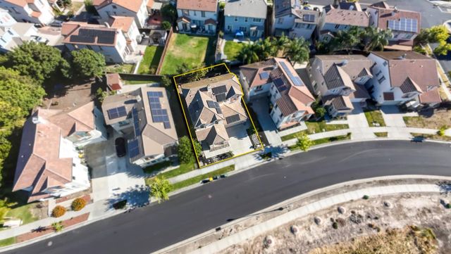 351 Danbury Pl, Lathrop, CA 95330