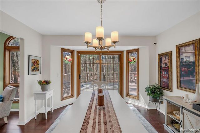 573 Nakomis Trail, Orion Twp, MI 48362