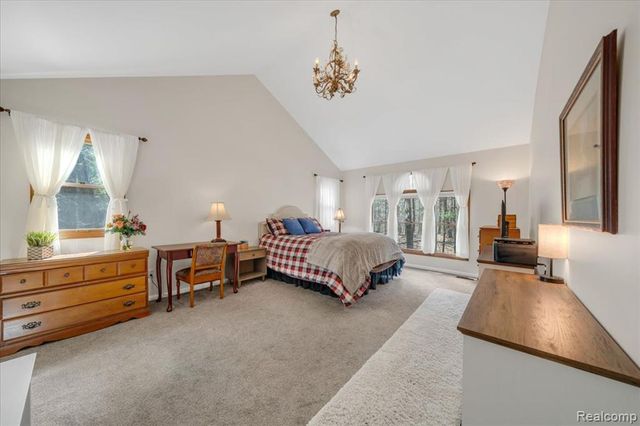 573 Nakomis Trail, Orion Twp, MI 48362