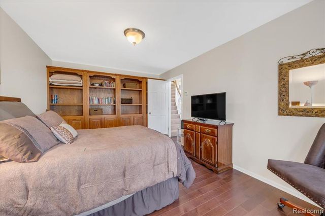 573 Nakomis Trail, Orion Twp, MI 48362