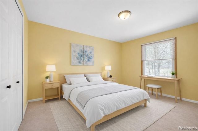 573 Nakomis Trail, Orion Twp, MI 48362